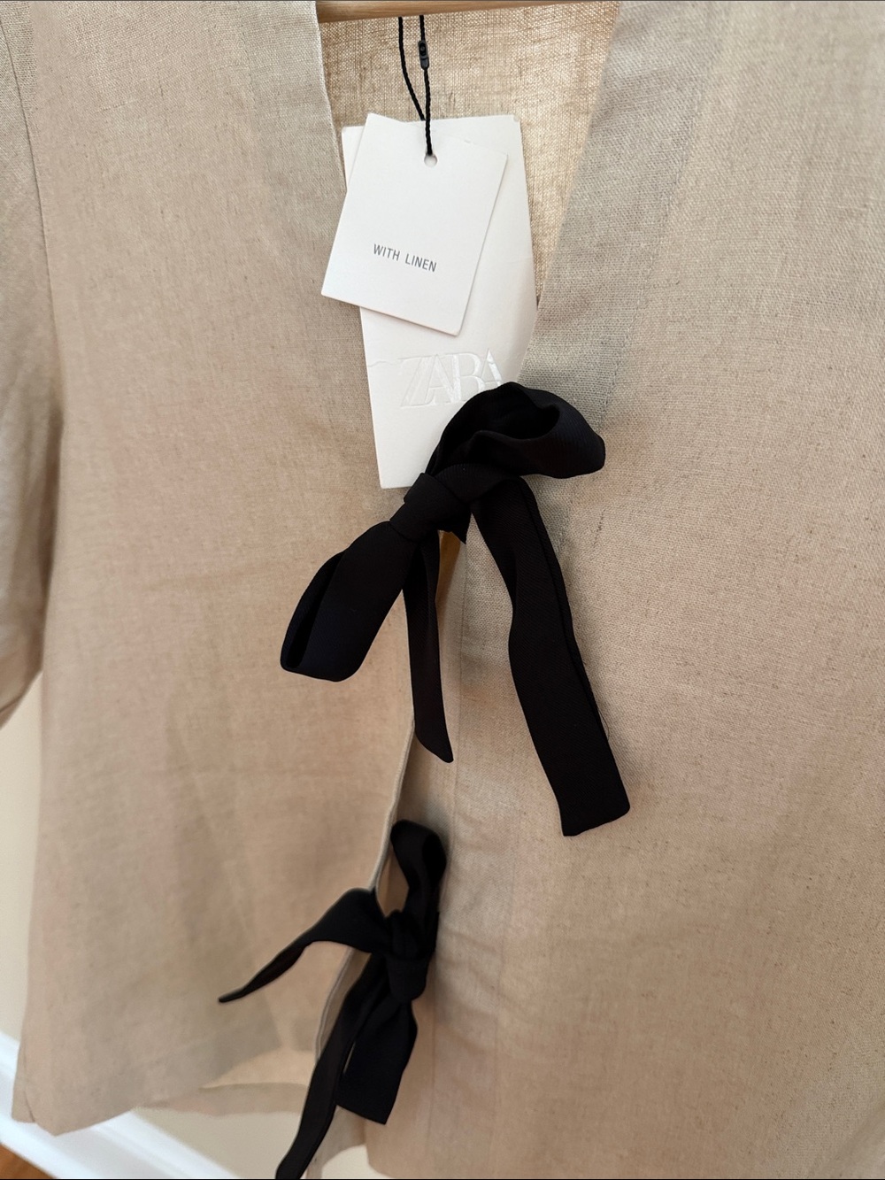 ZARA linen blouse with front bow tie closure - Picture 4 of 7